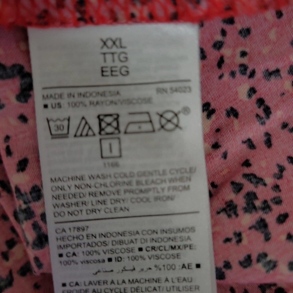 Old Navy Women's 3/4 Button Red Floral Balloon Sleeve Lightweight Blouse XXL - Picture 9 of 9